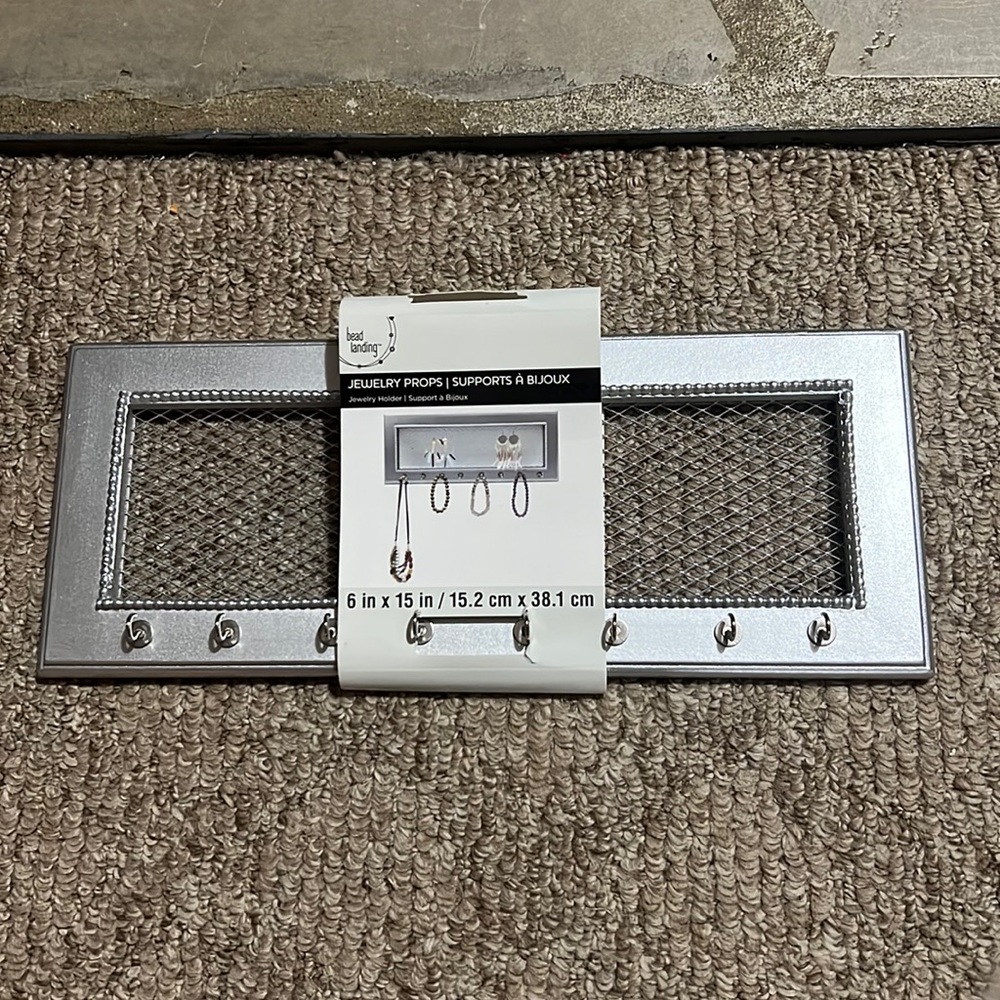 NEW - Jewelry Holder